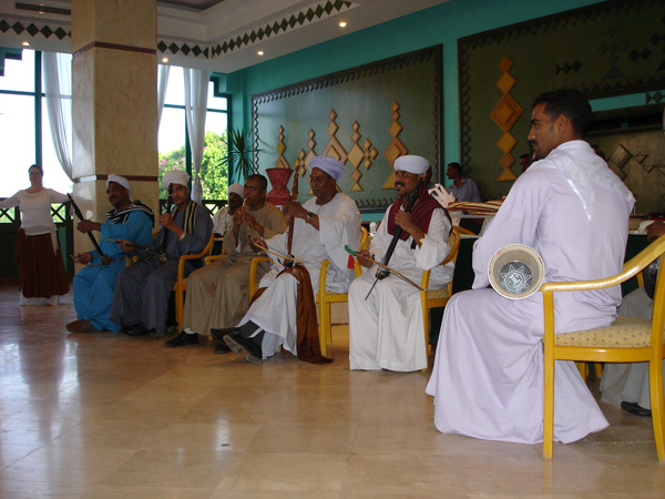 Kharga-2010-Béatrice-&-Musiciens-du-Nil-14